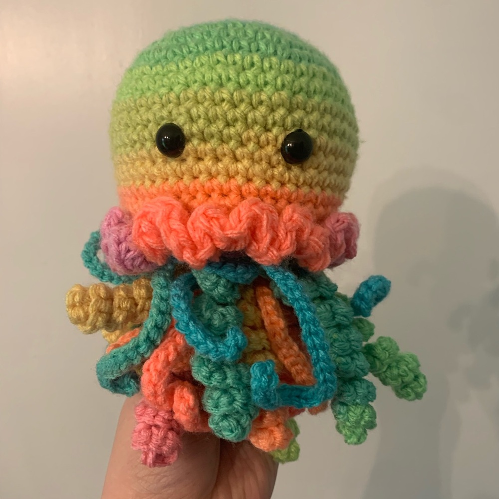 🪼 NEW Handmade Crocheted Jellyfish Stuffed Animal 🪼 - Picture 4 of 10